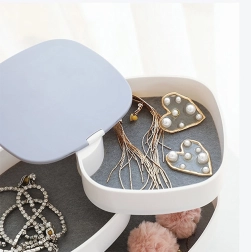 Casetă de bijuterii cu mai multe niveluri albă