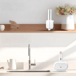 Sandvișier electric 700 W cu plăci antiaderente