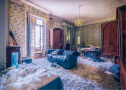 Puzzle Ravensburger Locuri pierdute: camera magică – 1000 de piese