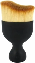 Perie pentru curățarea interiorului automobilului