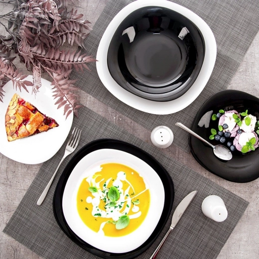 Design modern în alb și negru pentru orice sufragerie