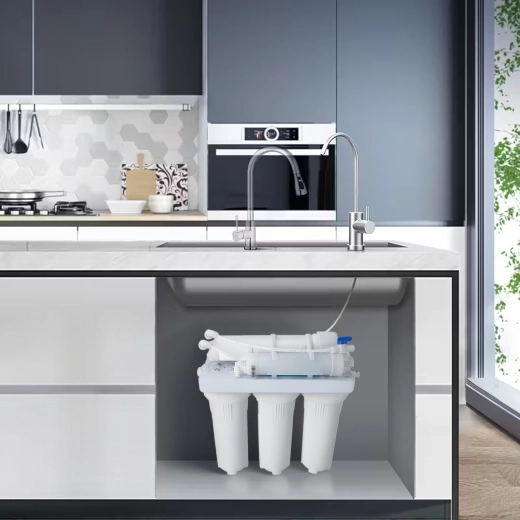 Instalare compactă sub chiuvetă