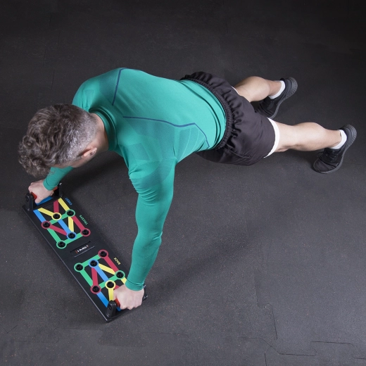 Bază solidă și stabilă, cu aderentă antialunecare