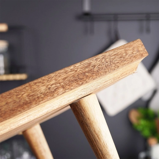 Lemn masiv de salcâm