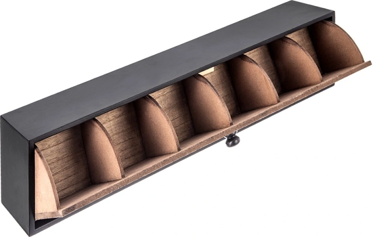 Acces rapid datorită panoului frontal rabatabil