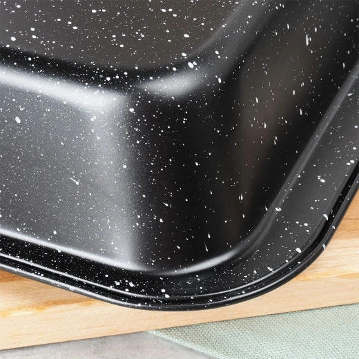 Margini înalte pentru manevrare curată și sigură