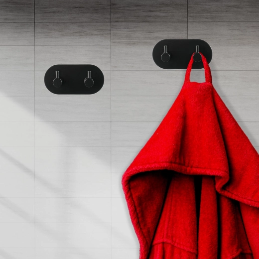 Design modern din metal în negru mat