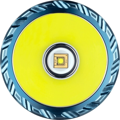 Bătaie impresionantă 730 m și 134.000 cd