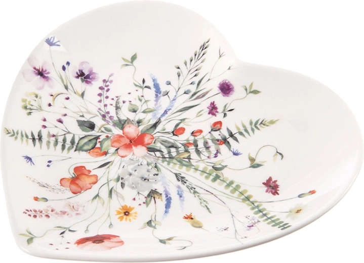 Formă romantică de inimă pentru o servire de efect