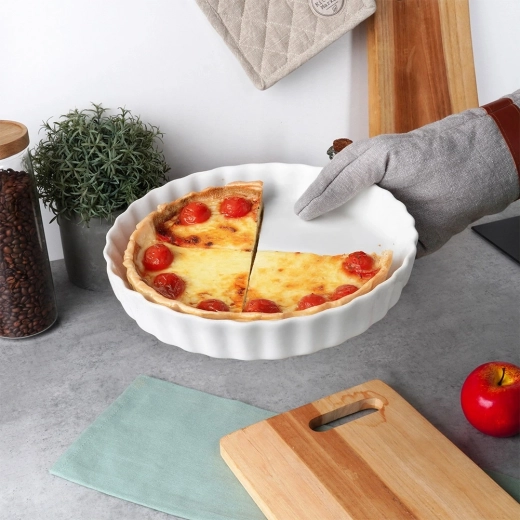 Utilizare versatilă, de la coacere la servire