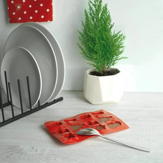 De la -40 °C la +230 °C, pentru cuptor și congelator