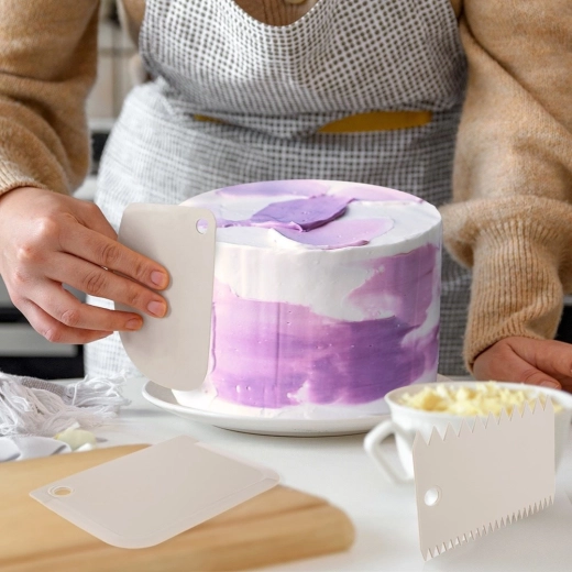 Margini netede și zimțate pentru decor precis