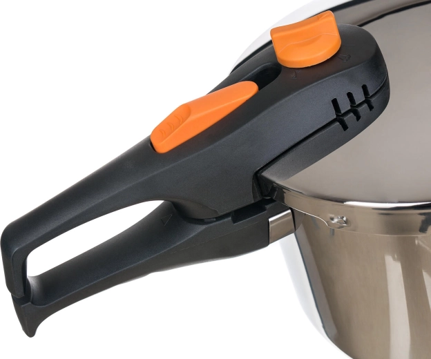 Control comod cu elemente portocalii