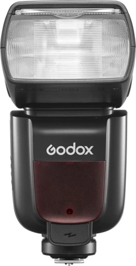 HSS până la 1/8000 s și cap flexibil cu zoom 20–200 mm