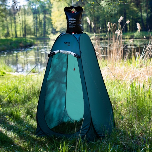 Pregătită pentru duș solar