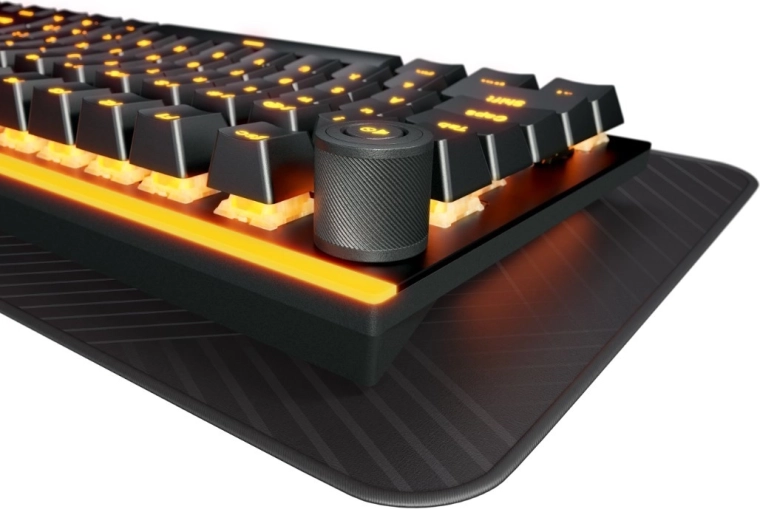 TKL compact și control comod al mediilor