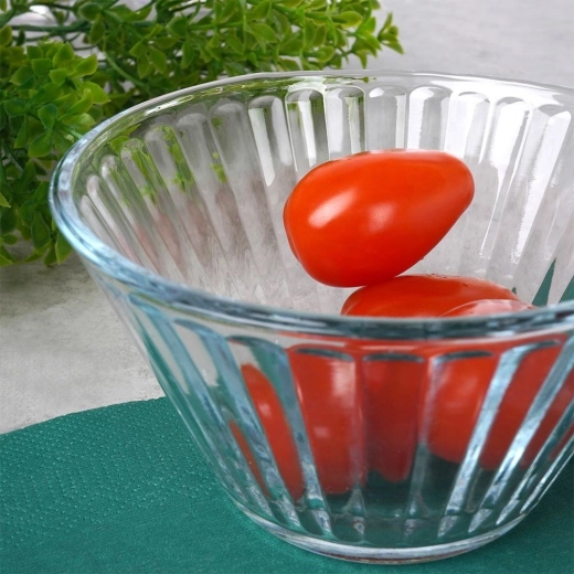 Sticlă elegantă cu striații