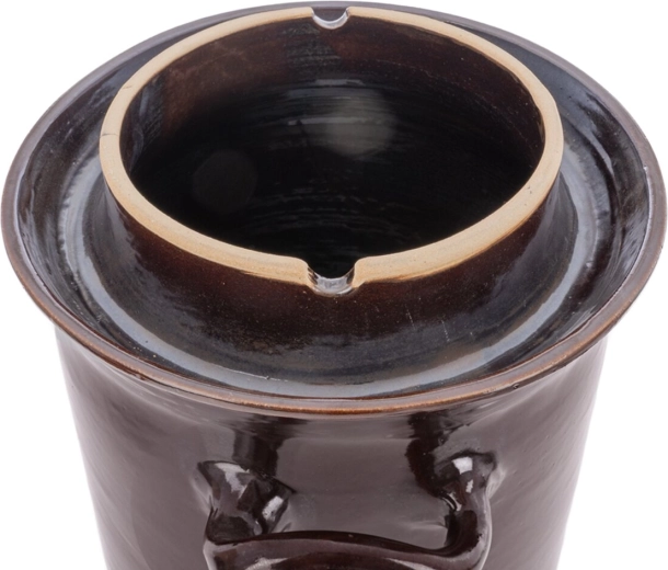 Ceramică rezistentă (gresie) pentru fermentare acasă
