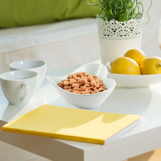 Porțelan alb de calitate, care se potrivește oricărei mese