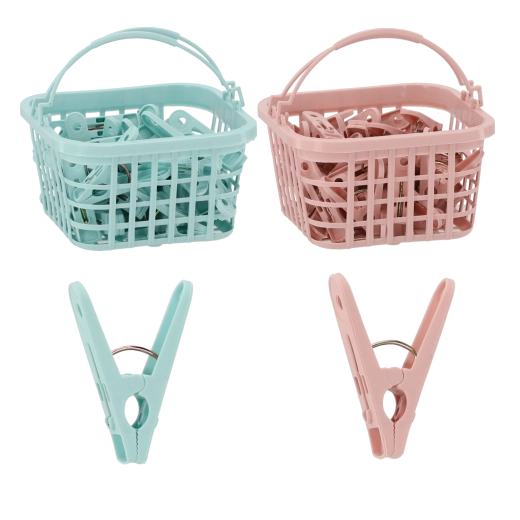 Set de 30 cleme de rufe din plastic în coș