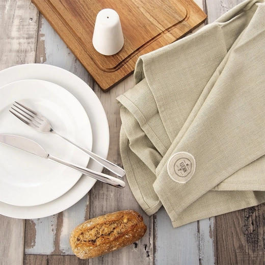 Utilizare universală în bucătărie și la masă