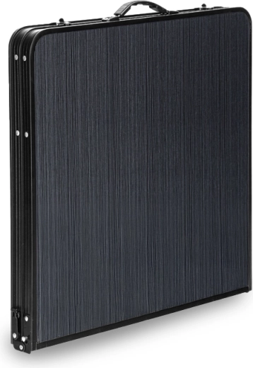 Îl pliați într-o geantă în câteva clipe