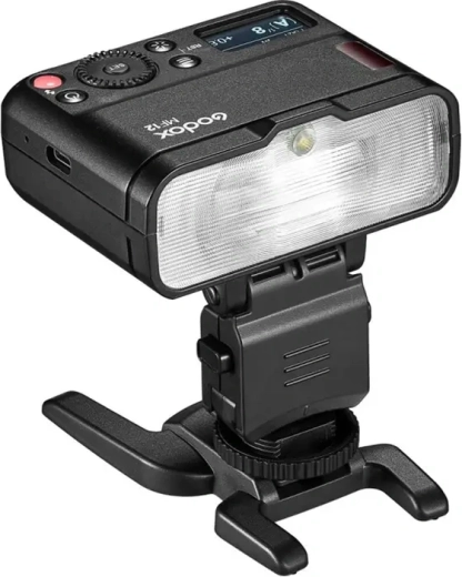 Lumină precisă pentru fotografii macro detaliate