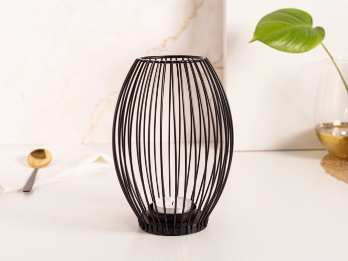 Design tip grilaj care evidențiază lumina