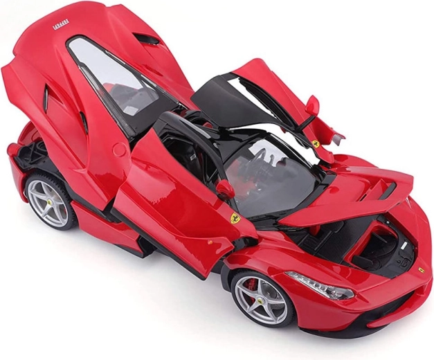 Reproducere fidelă a modelului Ferrari LaFerrari