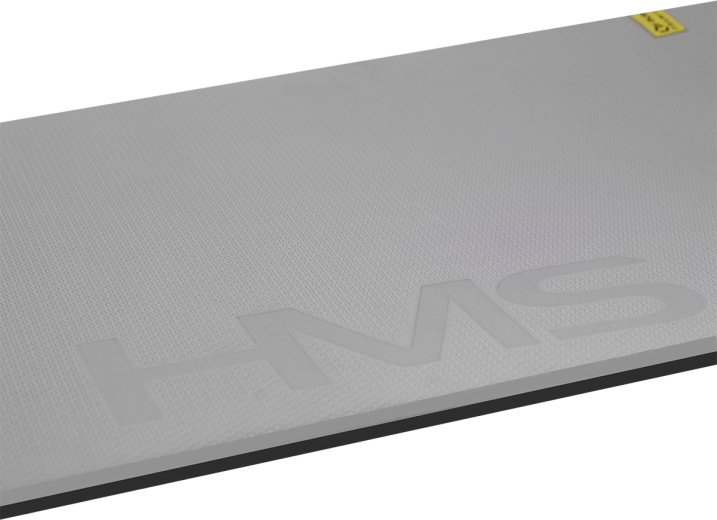 Suprafață antiderapantă care aderă