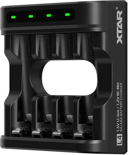 Încărcător de acumulatori XTAR L4 pentru Li-ion 1,5 V și Ni-MH AA/AAA