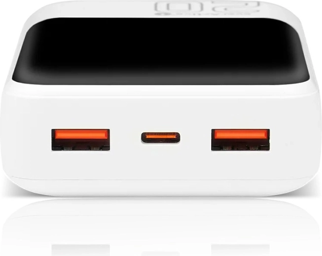 Trei porturi pentru alimentare simultană