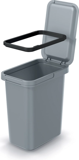Capac basculant pentru utilizare igienică