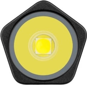 Putere 700 lm și bătaie 80 m într-un corp de buzunar