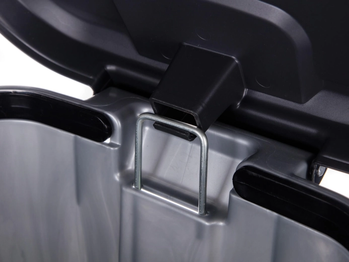 Inserție interioară detașabilă pentru golire ușoară