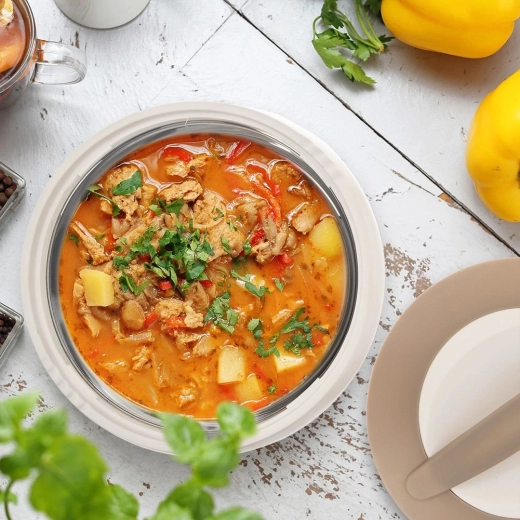 Menține căldura până la 2 ore