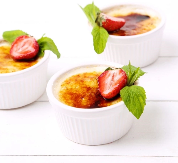 Ideal pentru crème brûlée și sufleuri