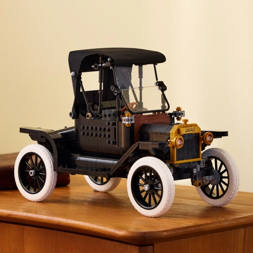 Detalii autentice de vehicul clasic