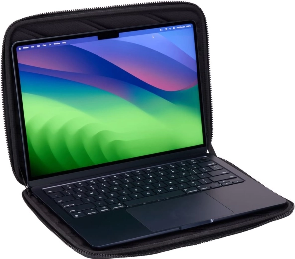 Deschidere tip clamshell pentru lucru direct din husă