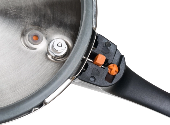 Închidere sigură cu baionetă și reglaj precis