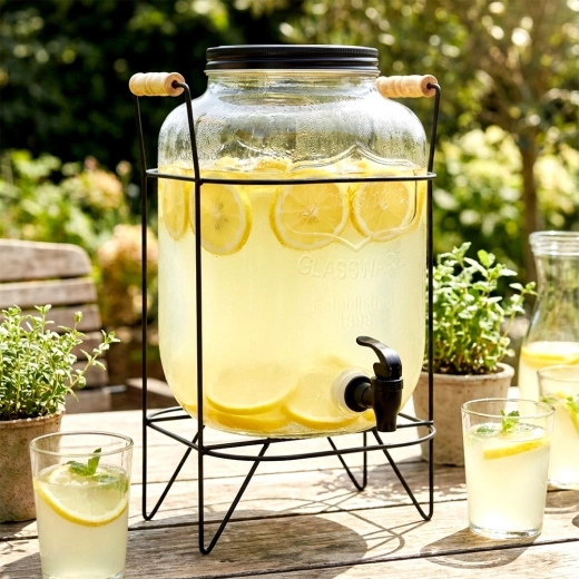 Volum generos de 8 litri pentru orice petrecere