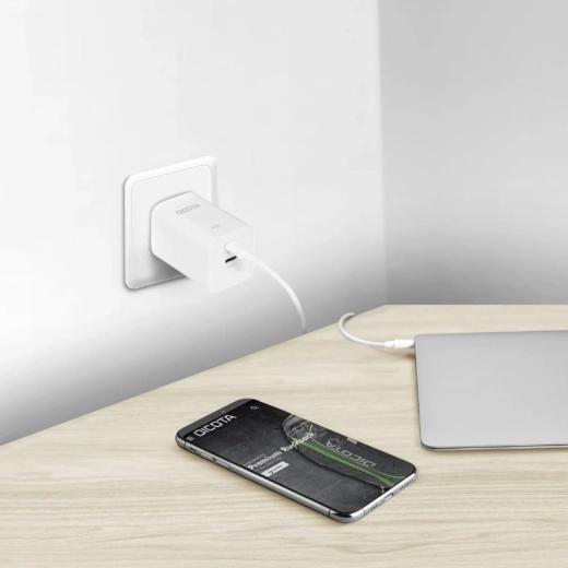 Design compact din materiale reciclate