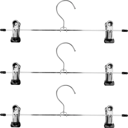 Construcție metalică durabilă în culoare argintie