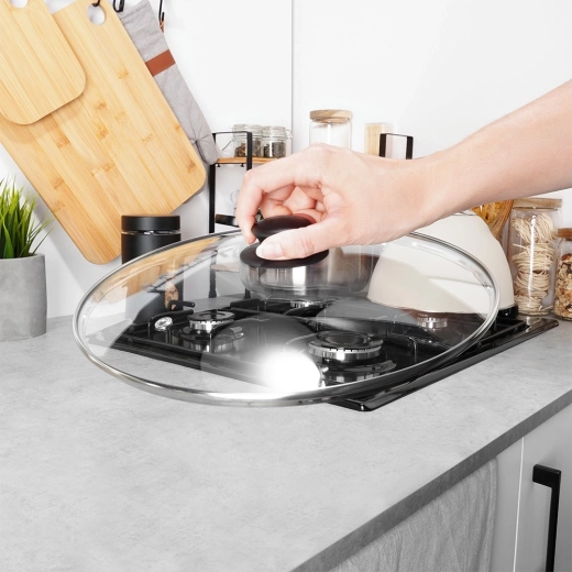 Margine rezistentă din inox și prindere sigură