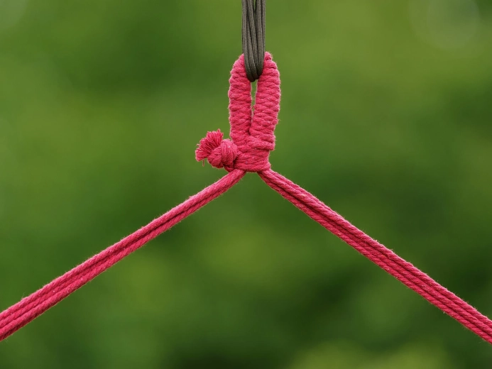 Agățare ușoară într-un singur punct