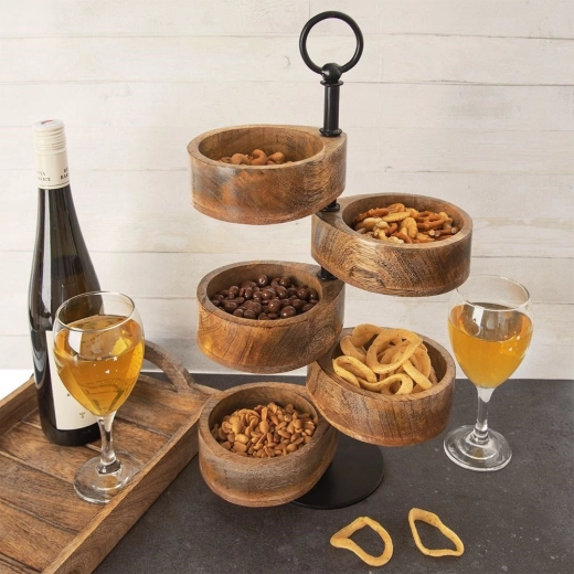 Cinci boluri rotative pentru servire eficientă