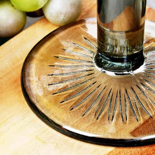 Bază stabilă și prindere confortabilă