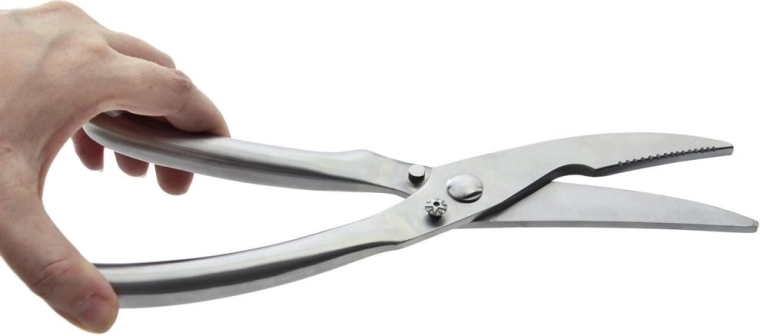 Priză confortabilă și balama stabilă