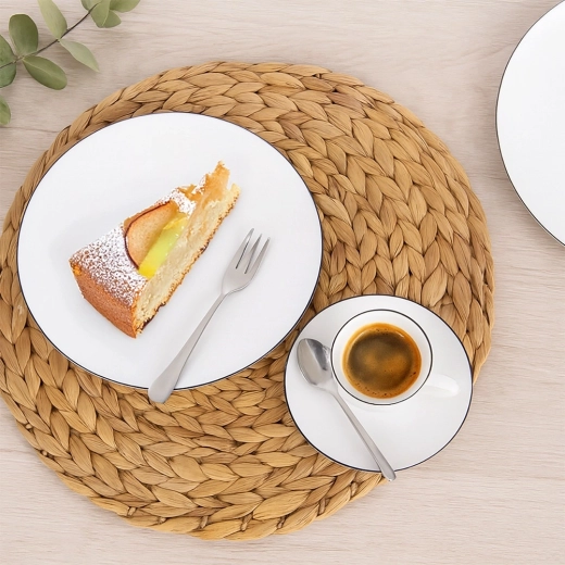 Potrivită pentru cafea și desert