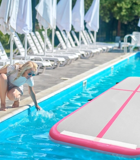 Antrenament universal pe uscat și în apă